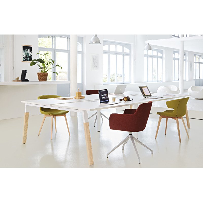 Pôle de 4 bureaux ECLA pieds métal et bois profondeur 166 cm