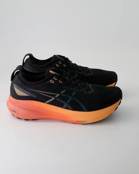 Asics GEL-Kayano Sportschuhe in Schwarz