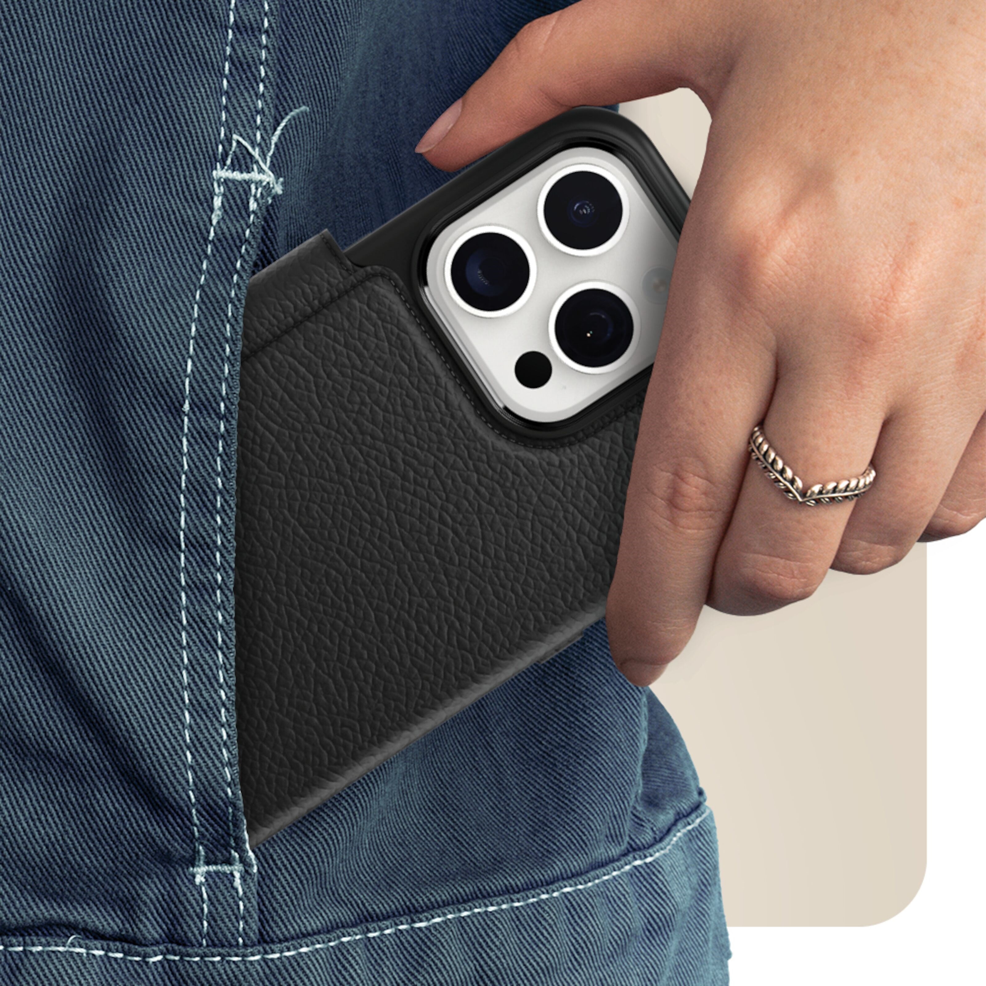 Otterbox Strada med Magsafe for iPhone 15 Pro