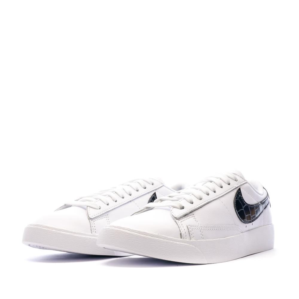 Nike Blazer Low Baskets Blanches Femme Nike