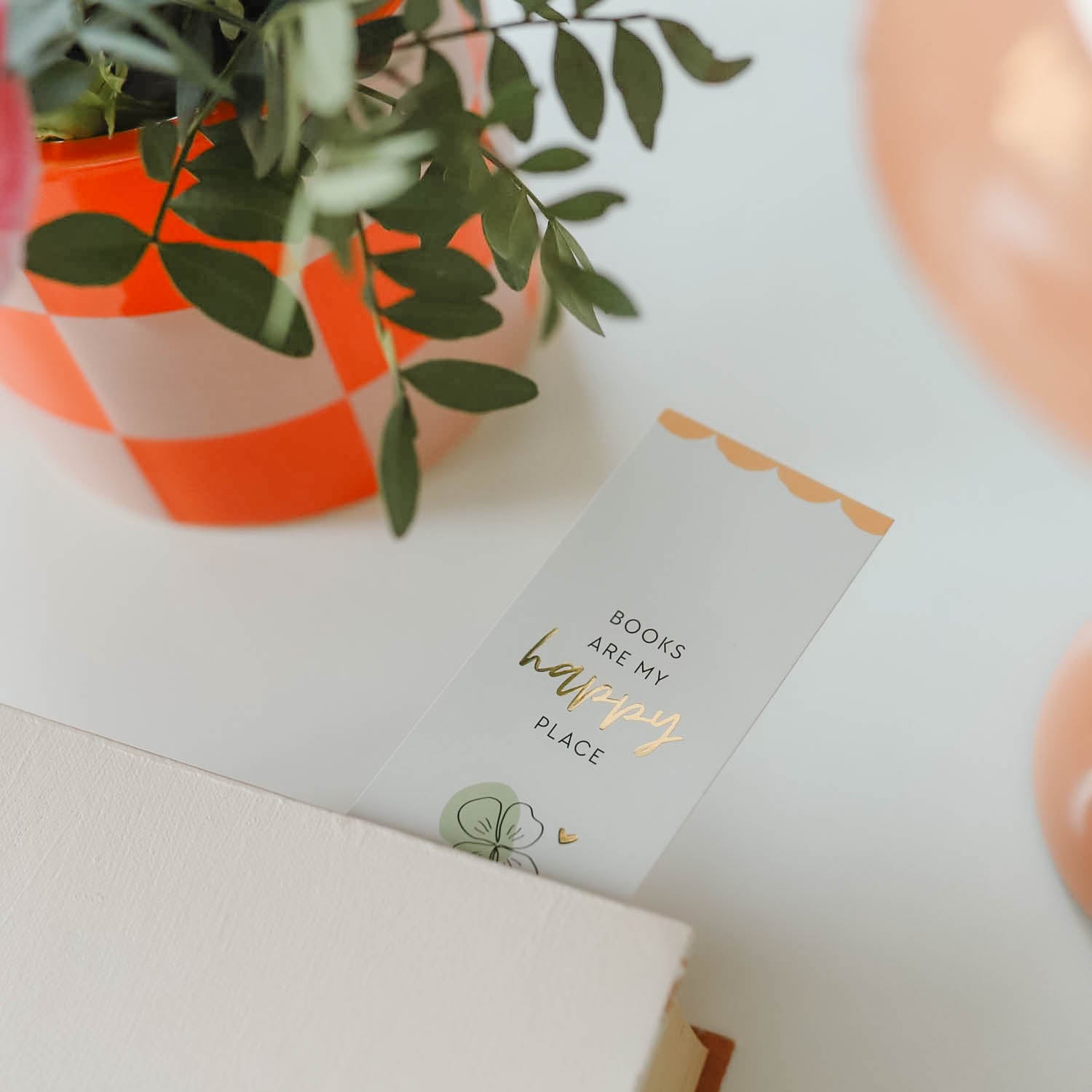 Lesezeichen „Happy Place“ mit Gold