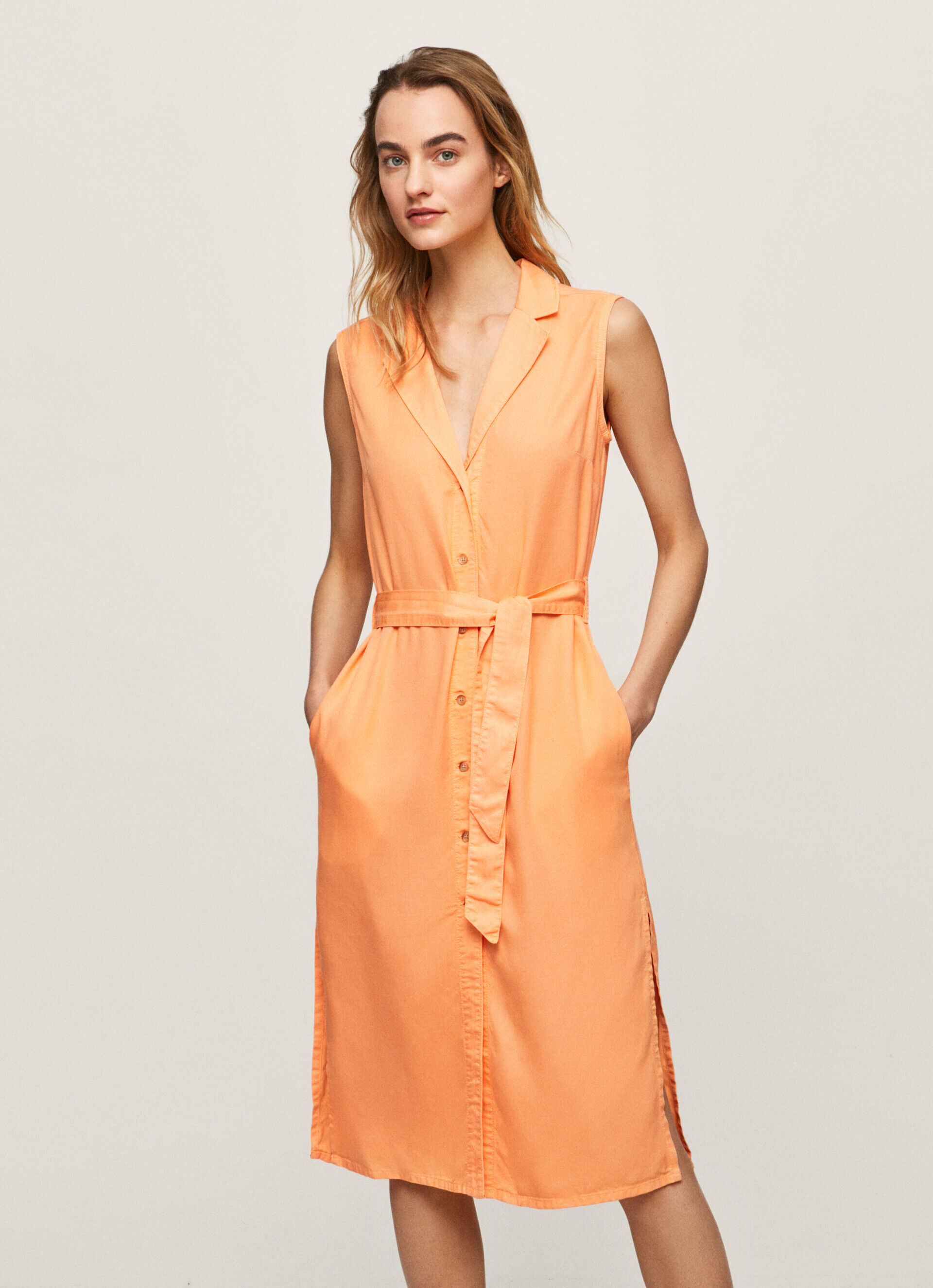 VESTIDO COM GOLA DE LAPELA - pêssego e laranja