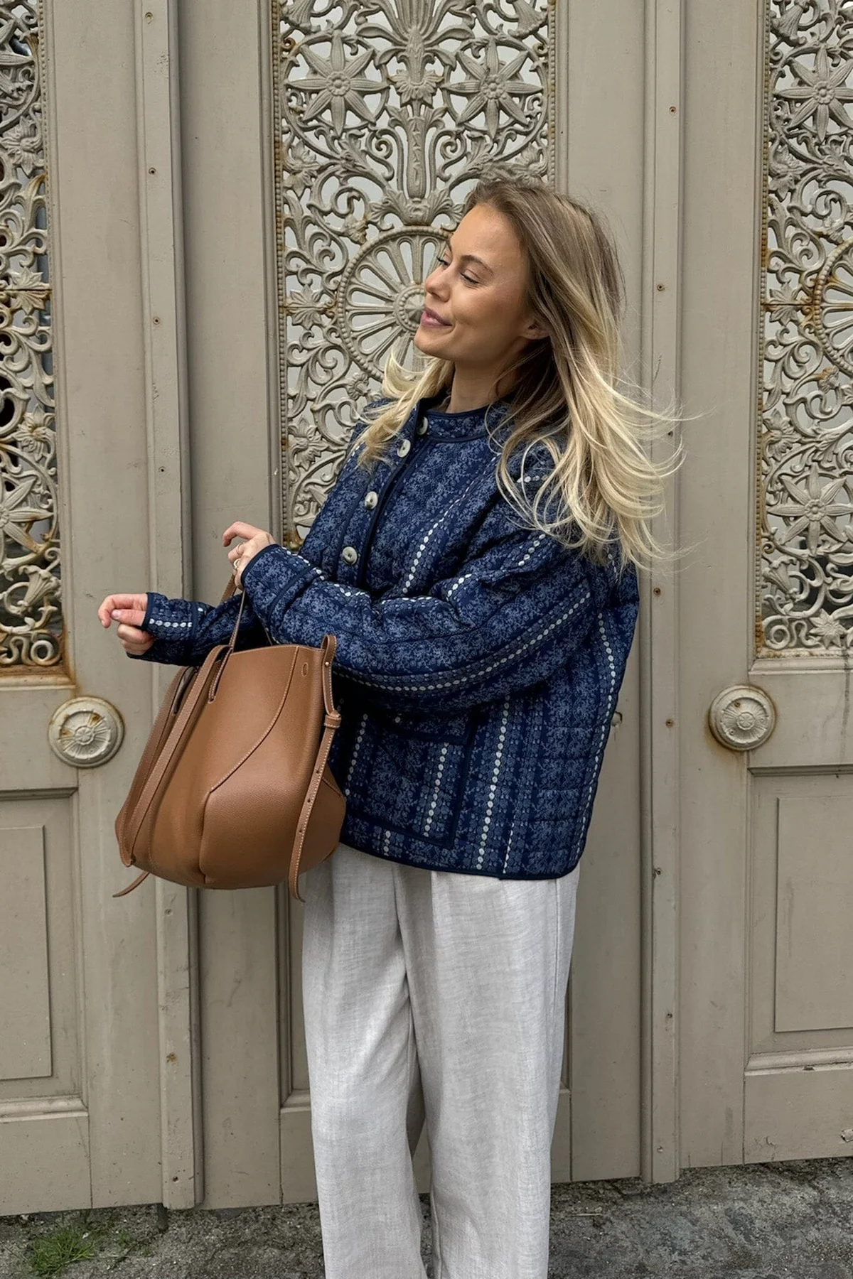 BYIC Emmyic Quilted Jacket nfp navy flower print