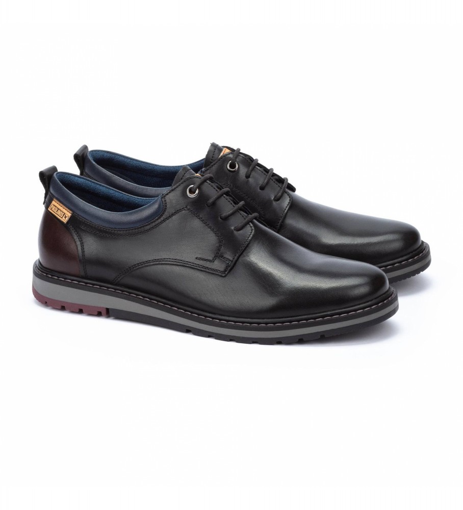 Sapatos Pikolinos Berna de couro preto