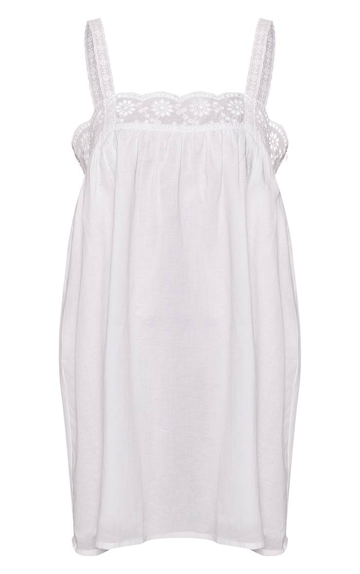 Blanc Robe Droite Ample À Bretelles Et Bordure Broderie Anglaise