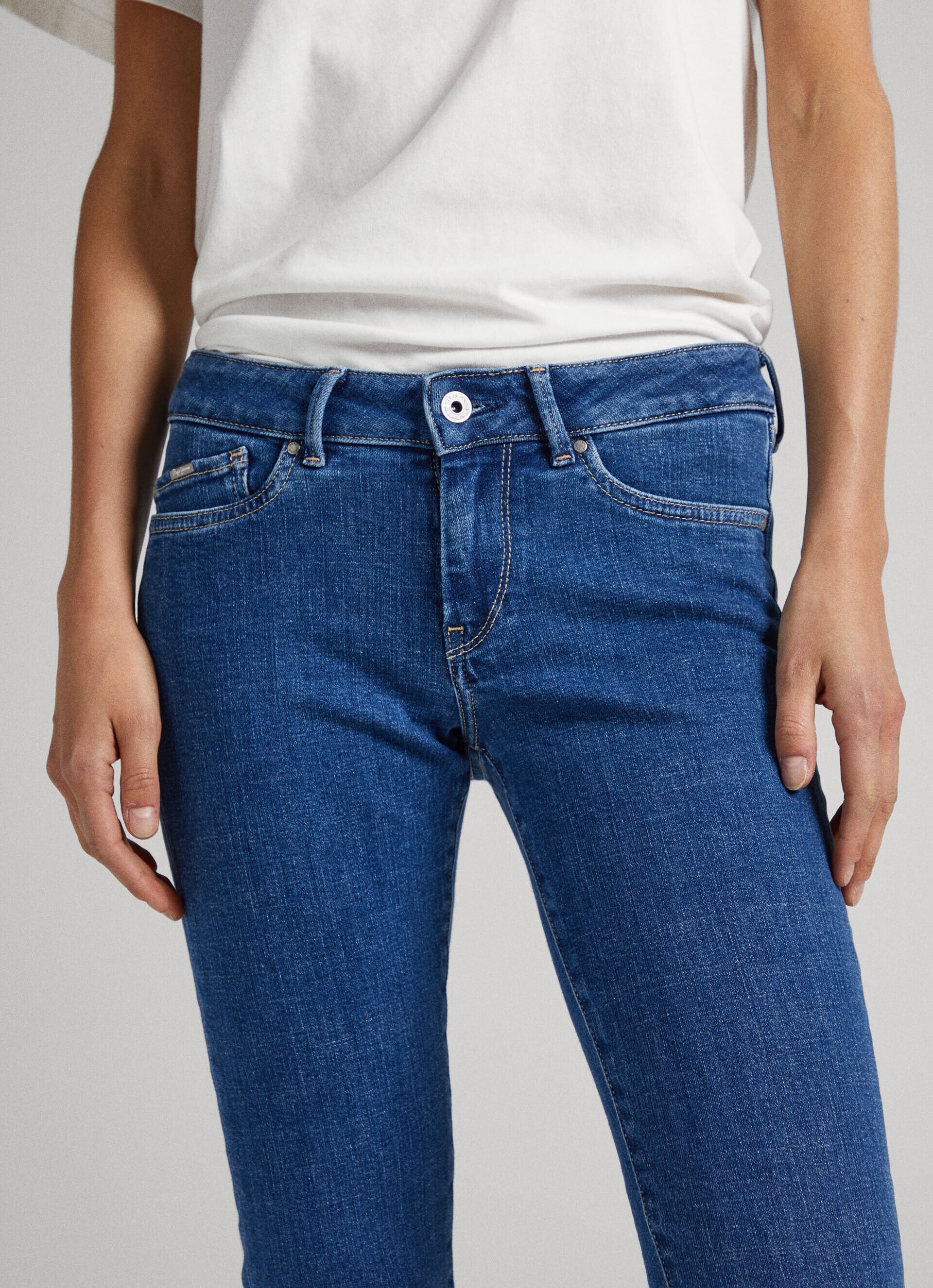 CALÇA JEANS PIXIE FIT SKINNY TIRO TAMANHO MÉDIO - jeans