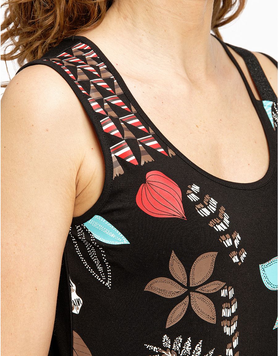T-shirt noir très féminin