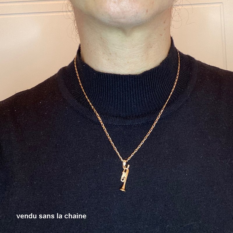Pendentif trompette - Plaqué or