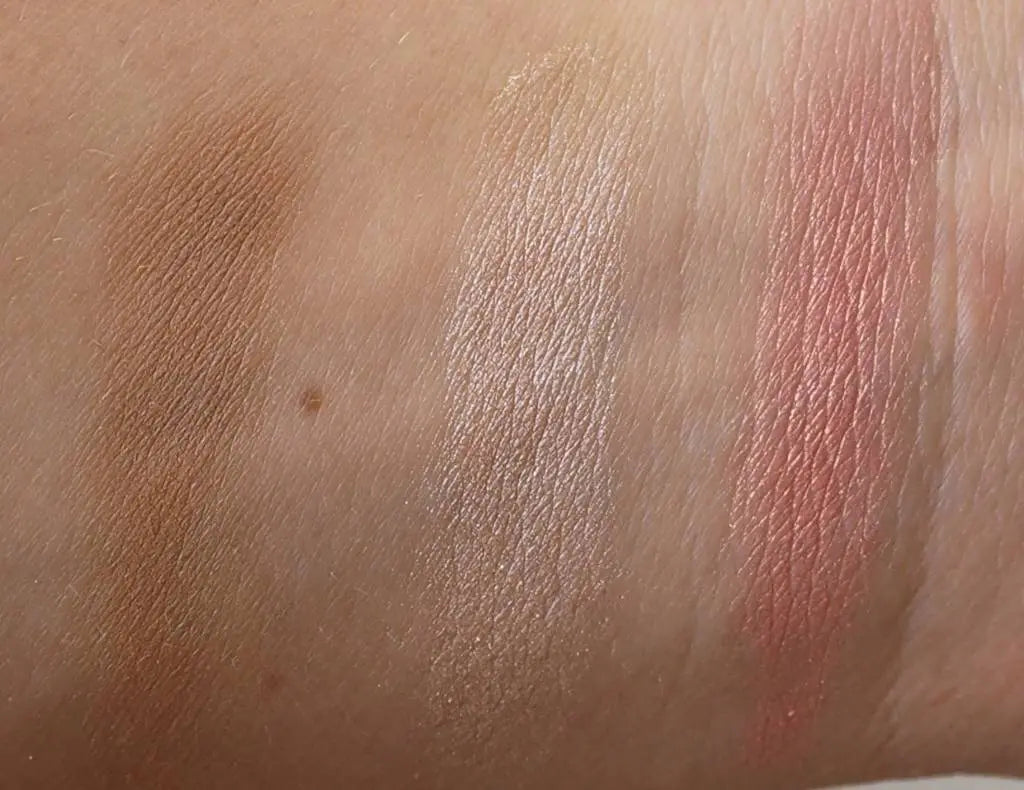 Contour Kit Ultra Fair C01