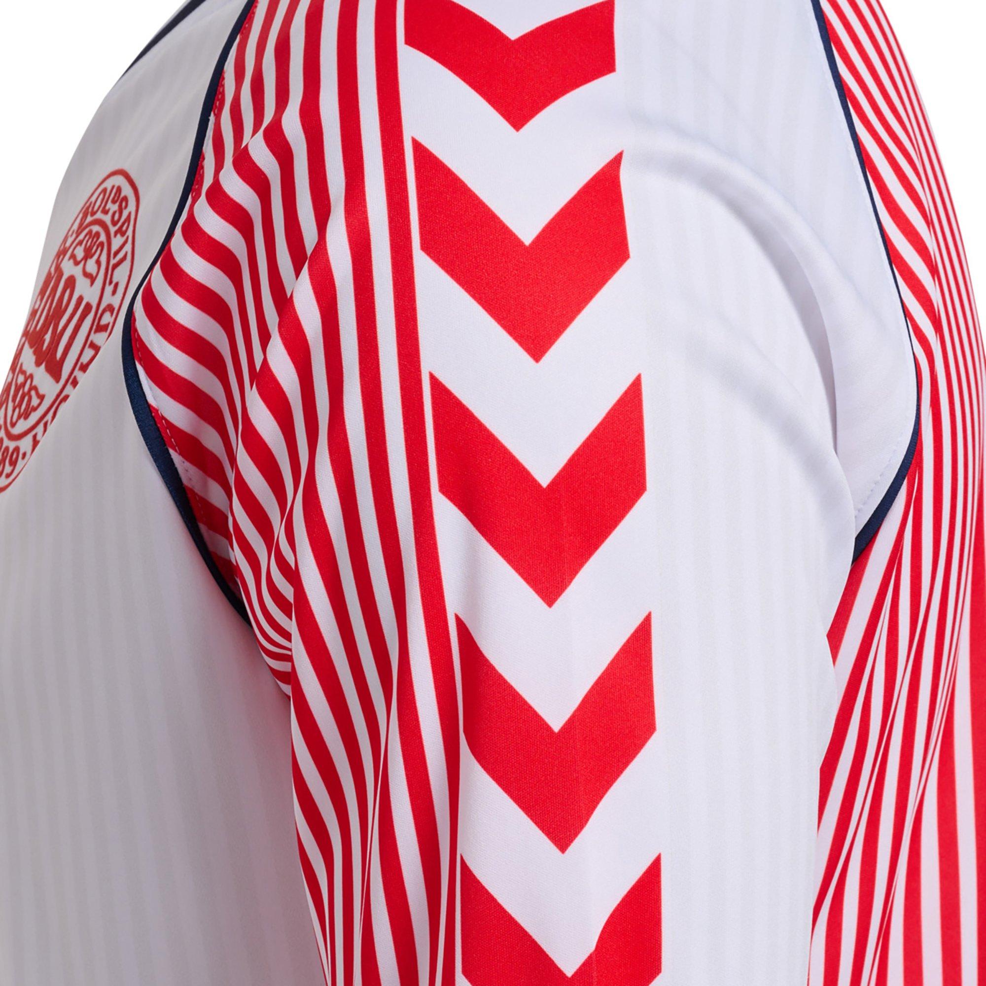 Hummel Denmark 1986 Retro Away Shirt Adults