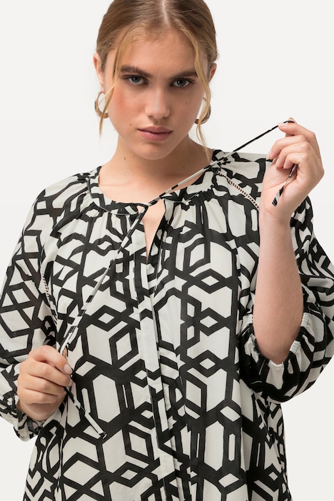 Midikleid, Spitzendetails, Tunika-Ausschnitt, 3/4-Arm