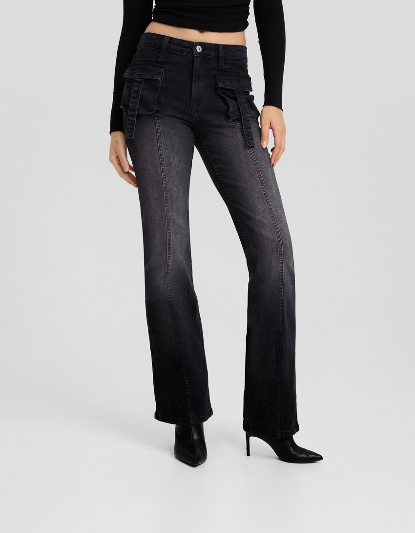 calça cargo boca de sino