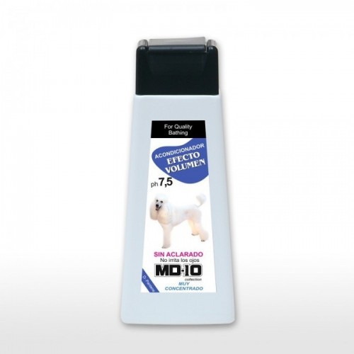Máscara de enxágue com efeito volumizador e fragrância neutra.