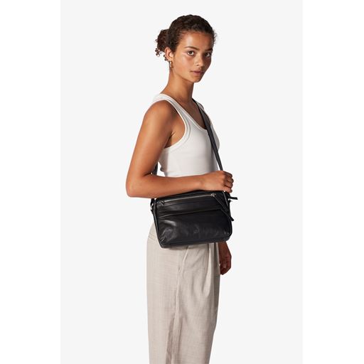 Adax Annelie Skuldertaske, Black