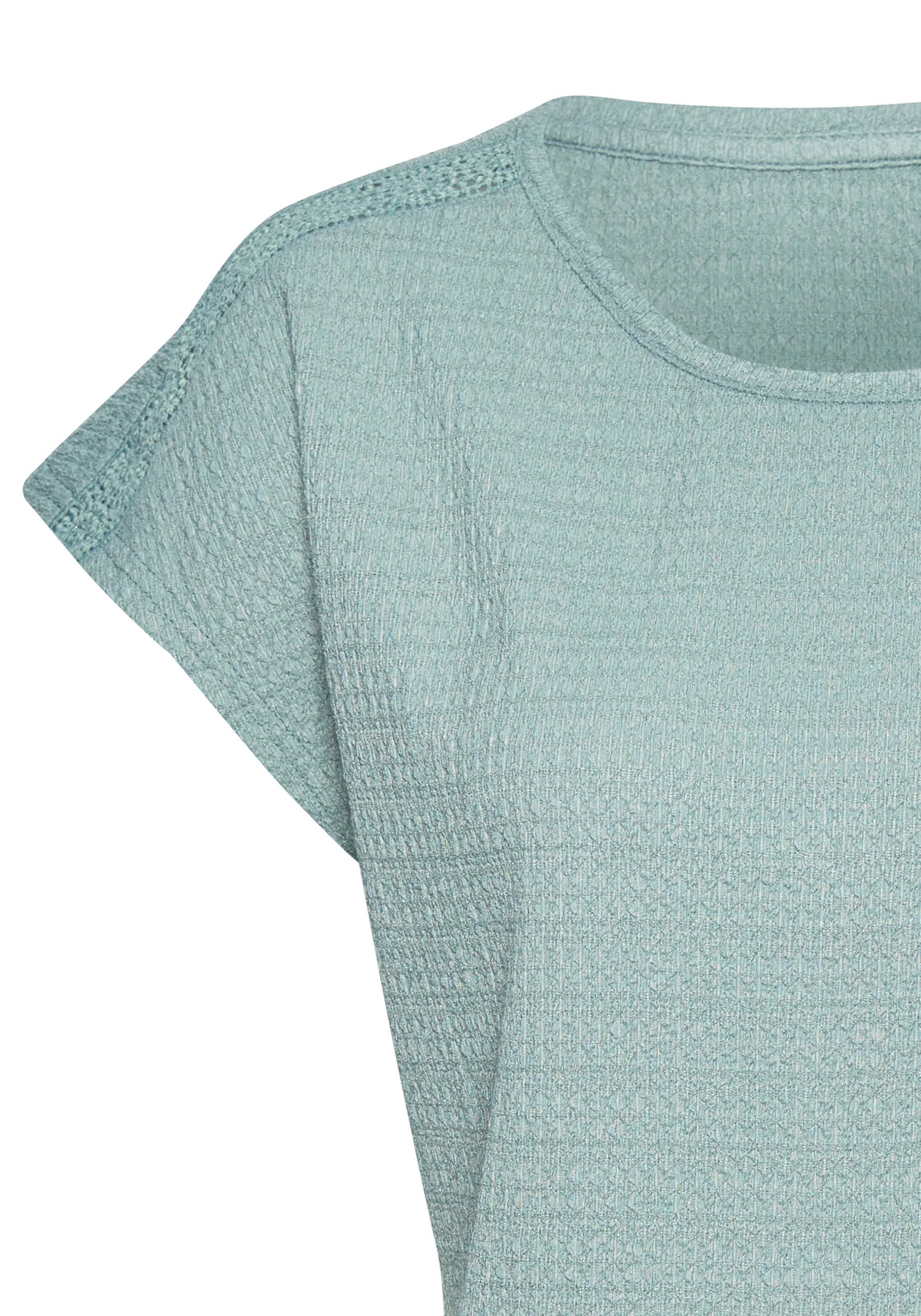 Vivance Kurzarmshirt »mit dekorativem Häkeleinsatz«, aus bügelfreier Crêpe-Qualität