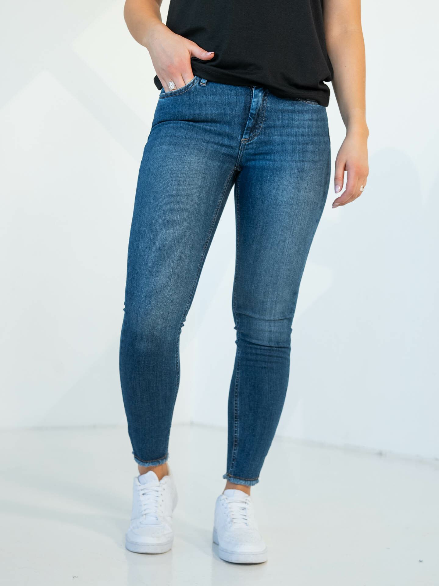 Blush Mid RW Denim