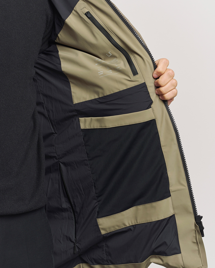 UBR Titan Lightweight Parka Sand
