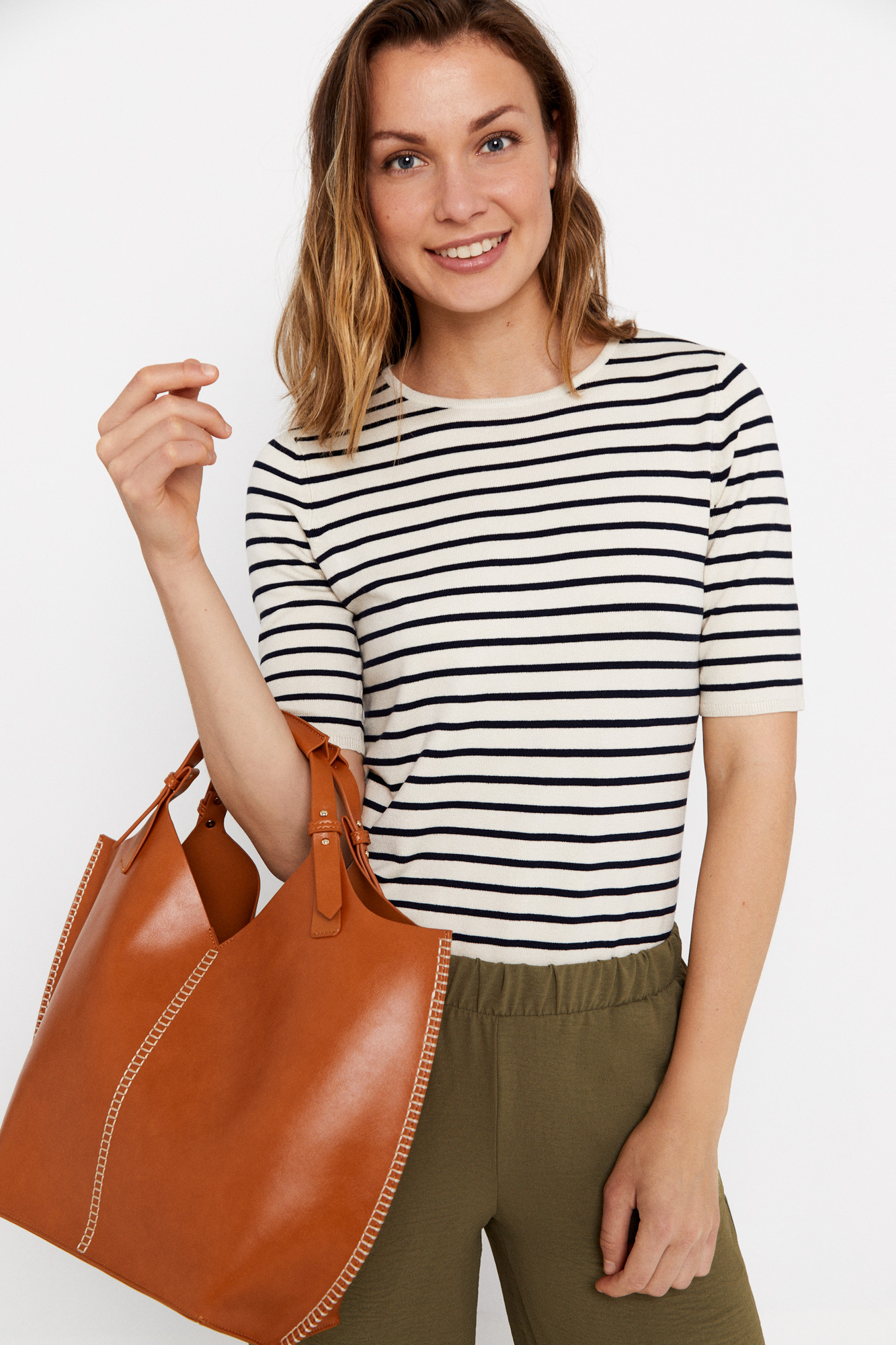 Bolsa de ombro com costura