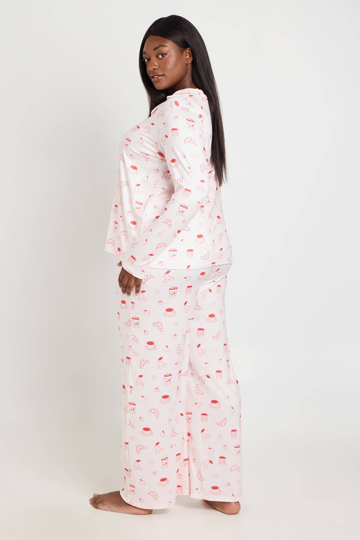 boohoo Ensemble De Pyjama Grande Taille À Manches Longues Et Pantalon Motif Croissant Et Confiture