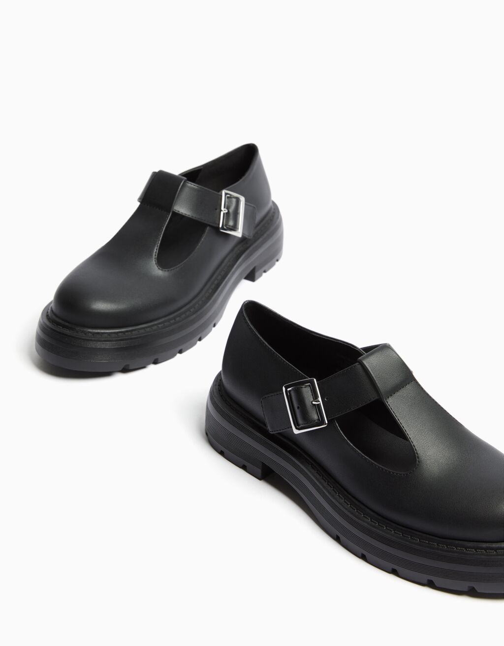 Sapatos Mary Jane baixos