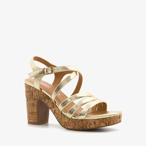 Blue Box dames sandalen met kurk hak goud