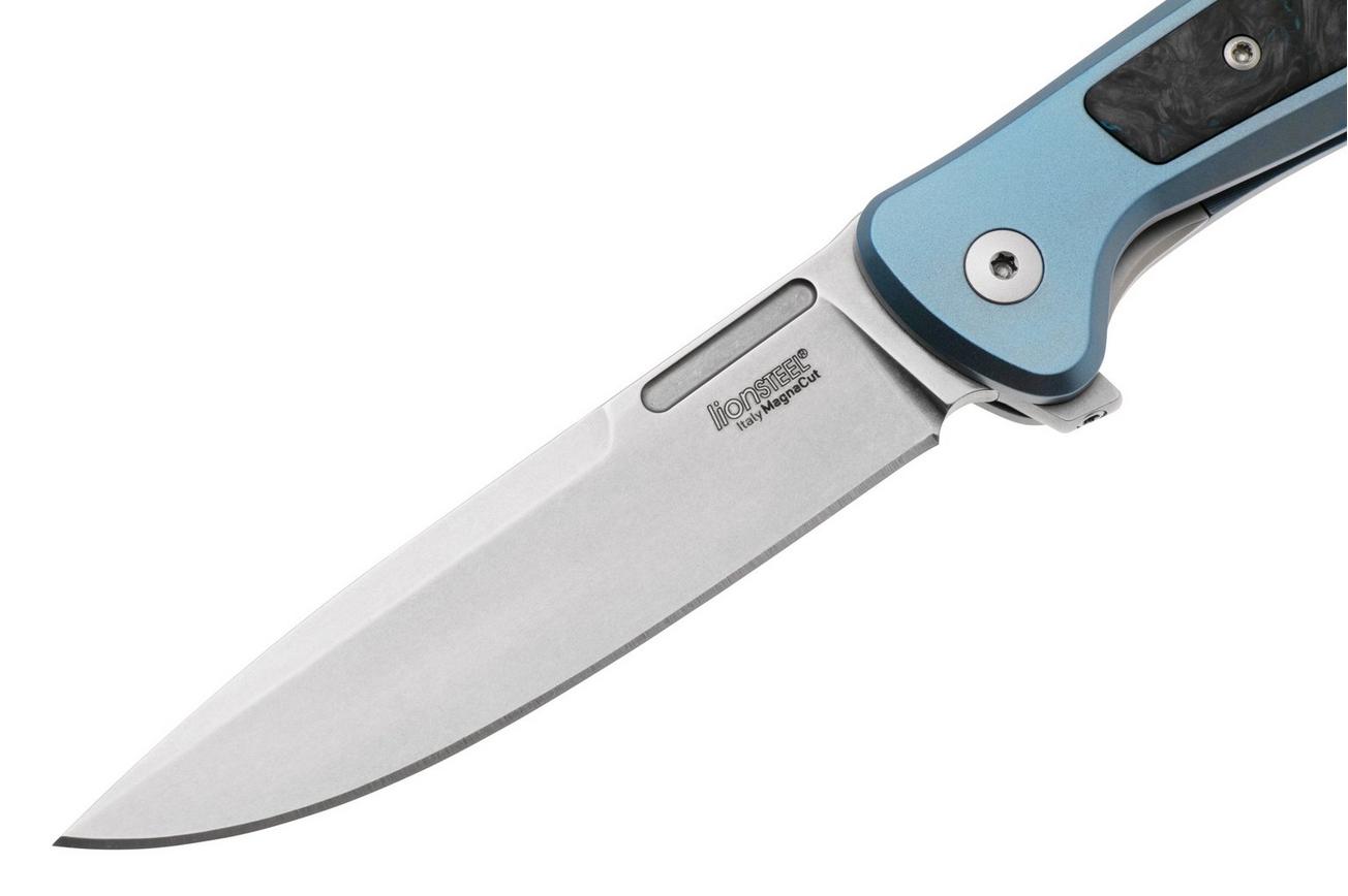 LionSteel Skinny Solid SK01 BL Blue Titanium, Blue Dark Matter Carbonfiber inlay zakmes, Molletta design