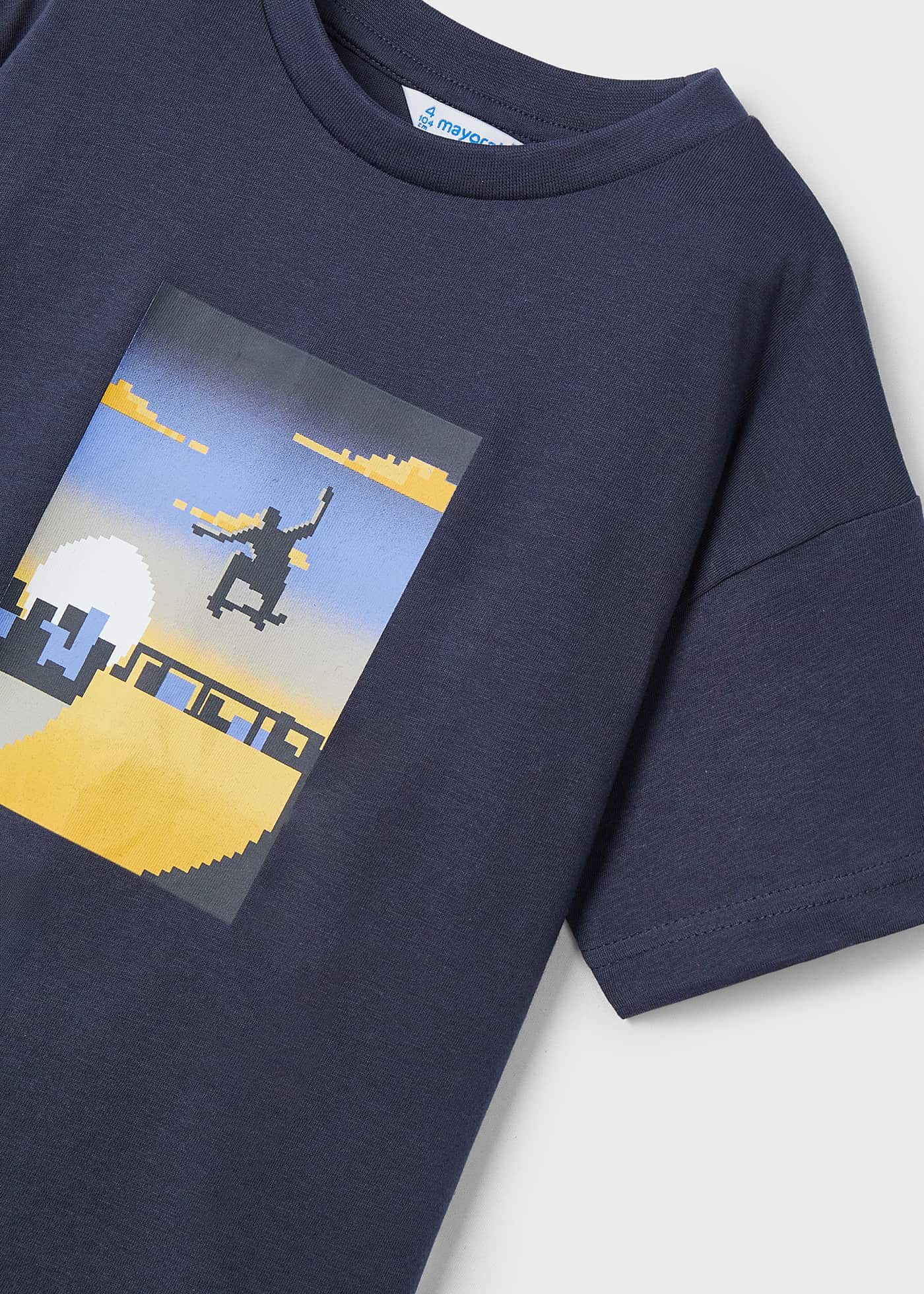 Camiseta infantil oversized Better Cotton Universe