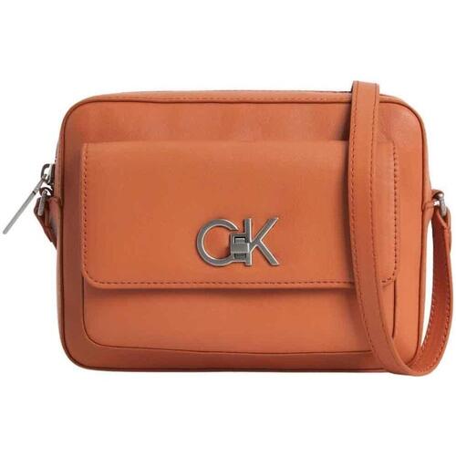 Calvin Klein Jeans - RE-LOCK CAMERA BAG W/FLAP Naranja