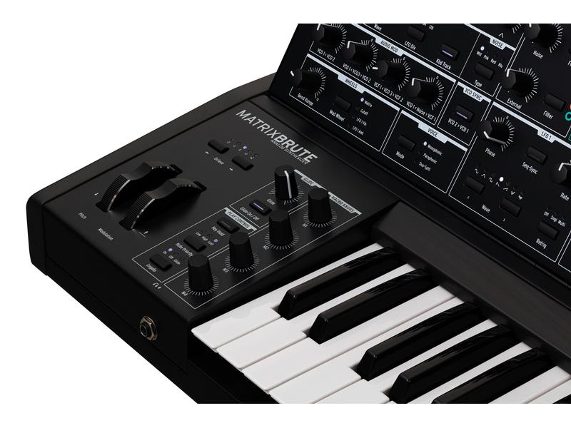 Arturia Synthesizer MatrixBrute – Noir Edition Analoger Matrix Synthesizer