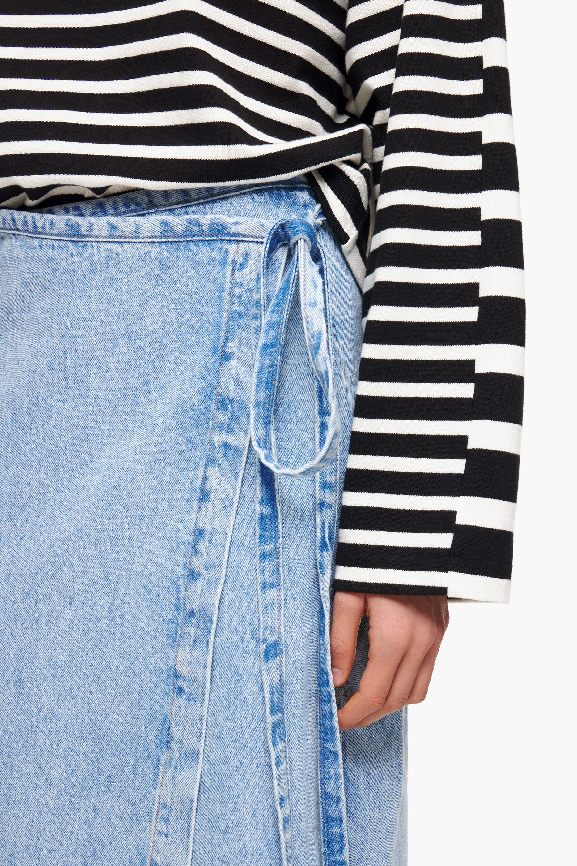 saia pareô midi em jeans azul claro