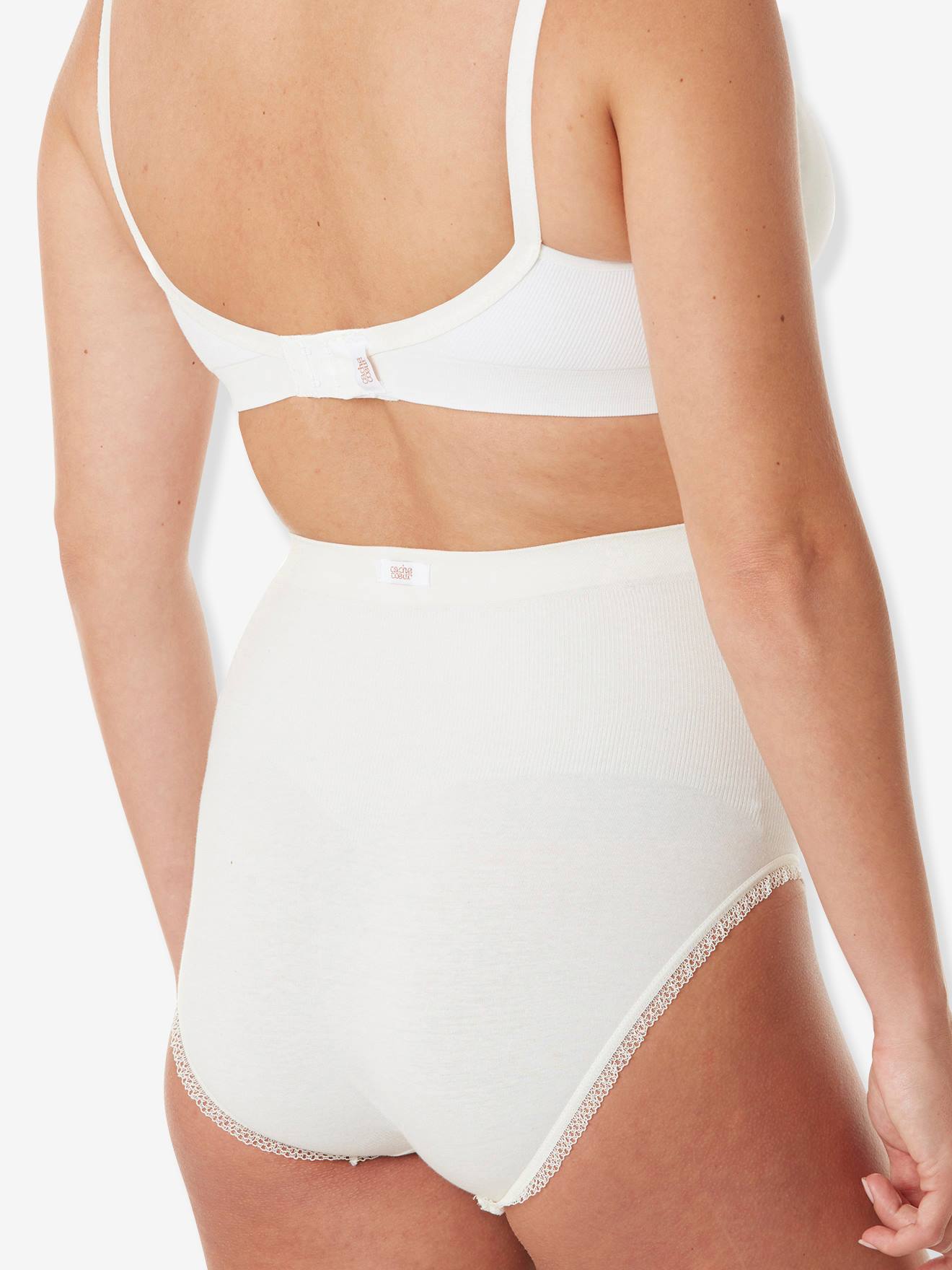 Calcinha de gestante sem costura de cintura alta Organic Cache Coeur na cor branca lisa.