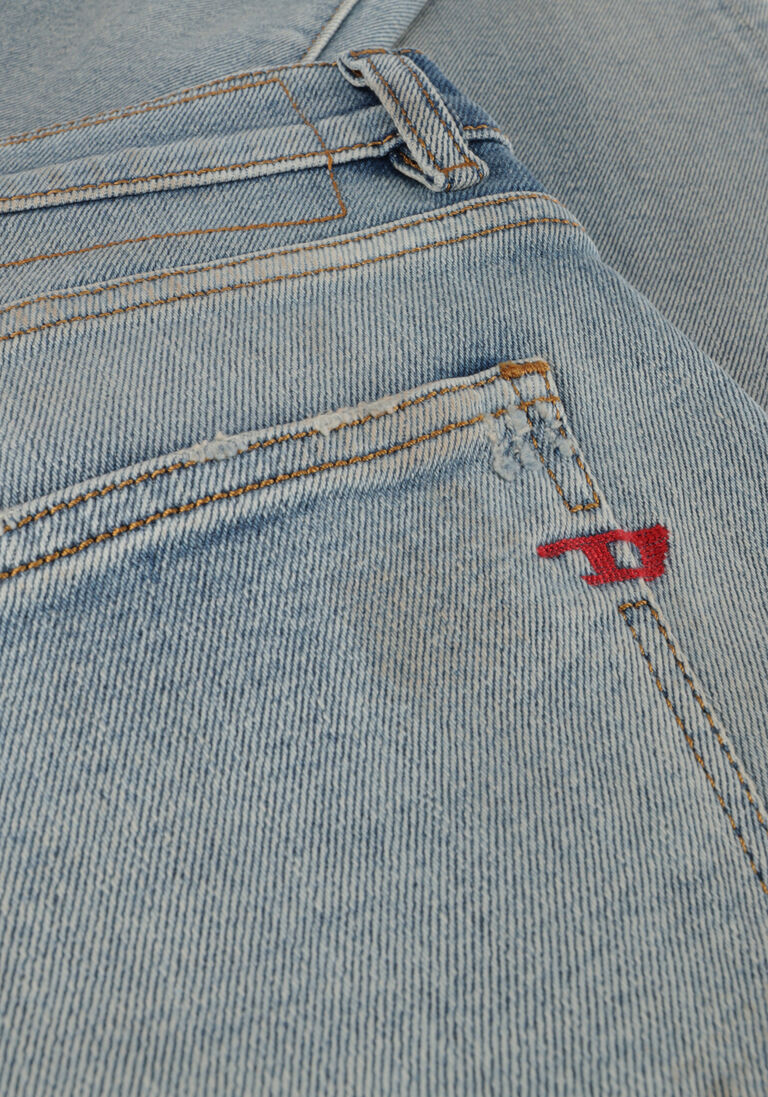DIESEL lichtblauwe diesel slim fit jeans d-struct