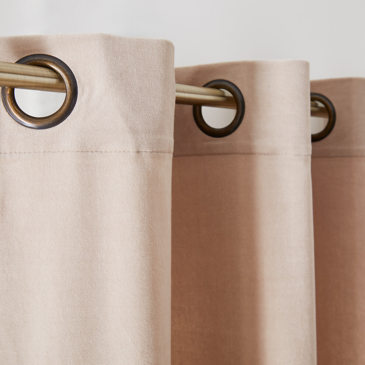 LA REDOUTE INTERIEURS<br>Cortina de veludo com ilhós Veludo