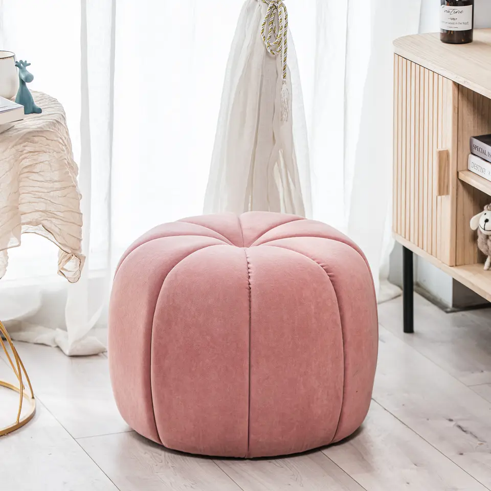 Pouf in roze fluweel met strepen