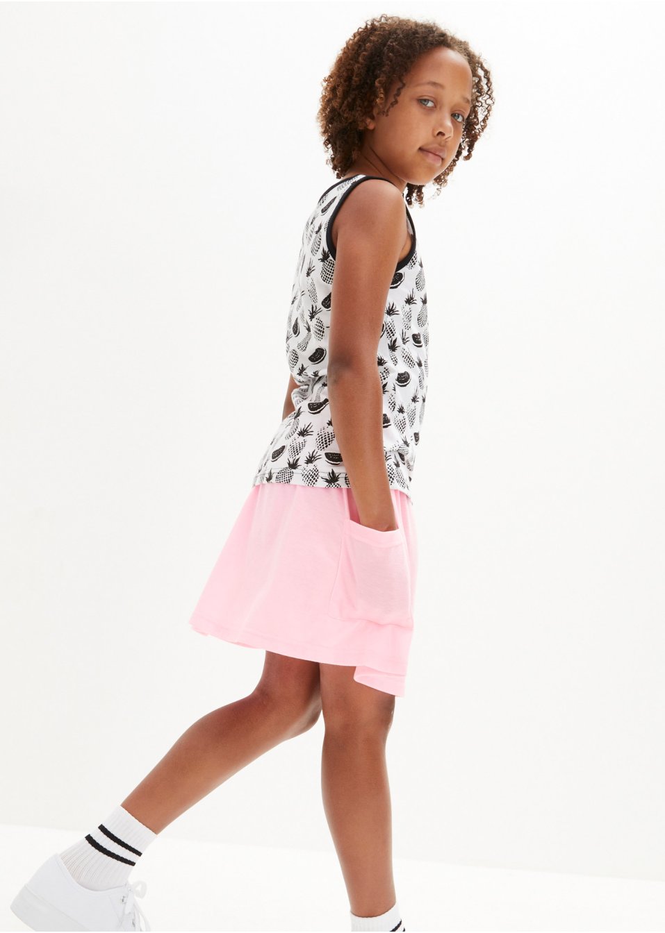 Tops + short + jupe (Ens. 4 pces.)