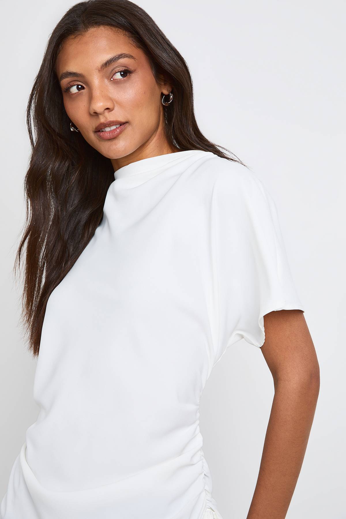 boohoo Haut Ample À Fronces Latérales Pour Grande Taille