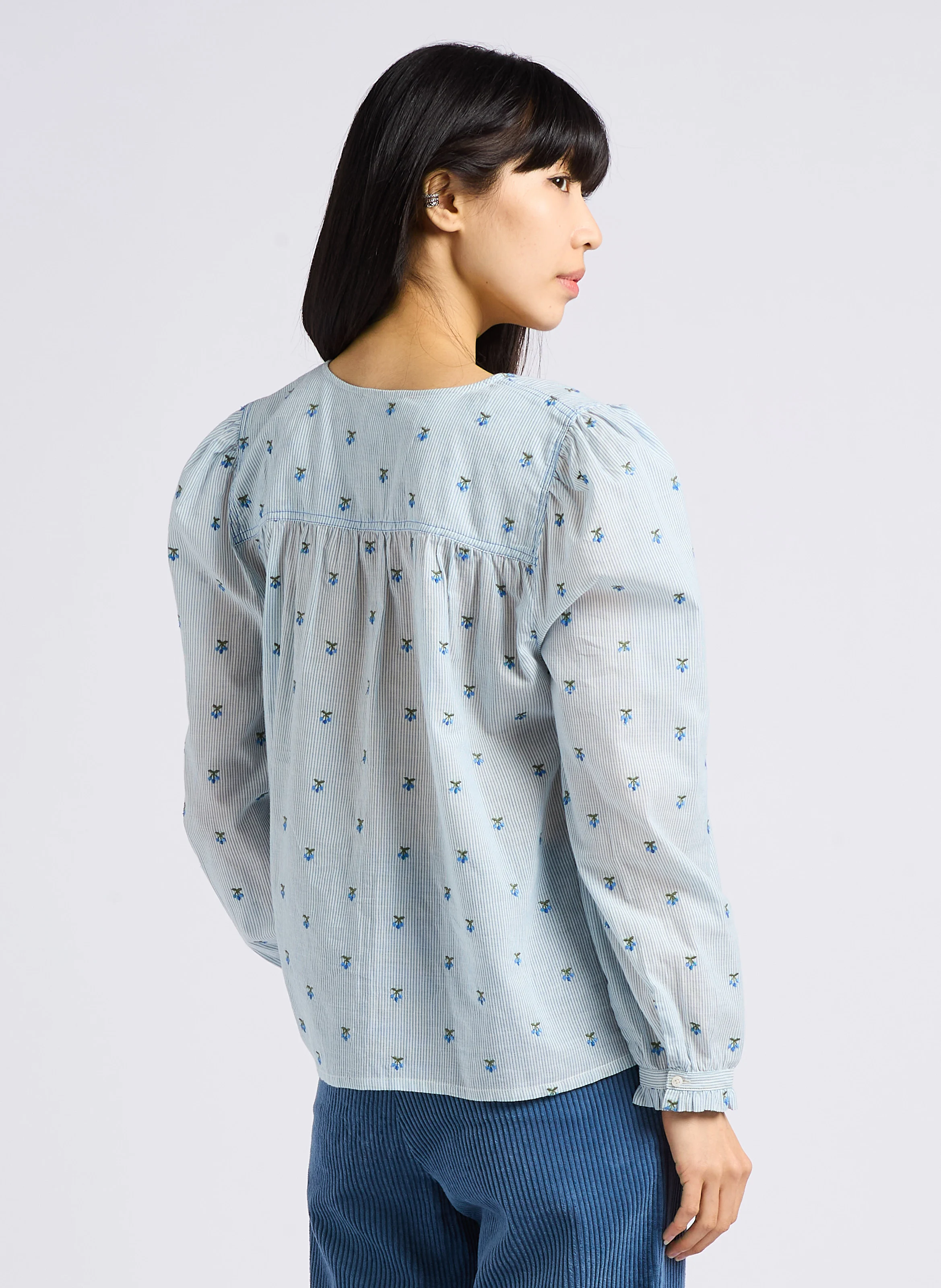 AURORE - Top col rond brodé en coton | Bleu