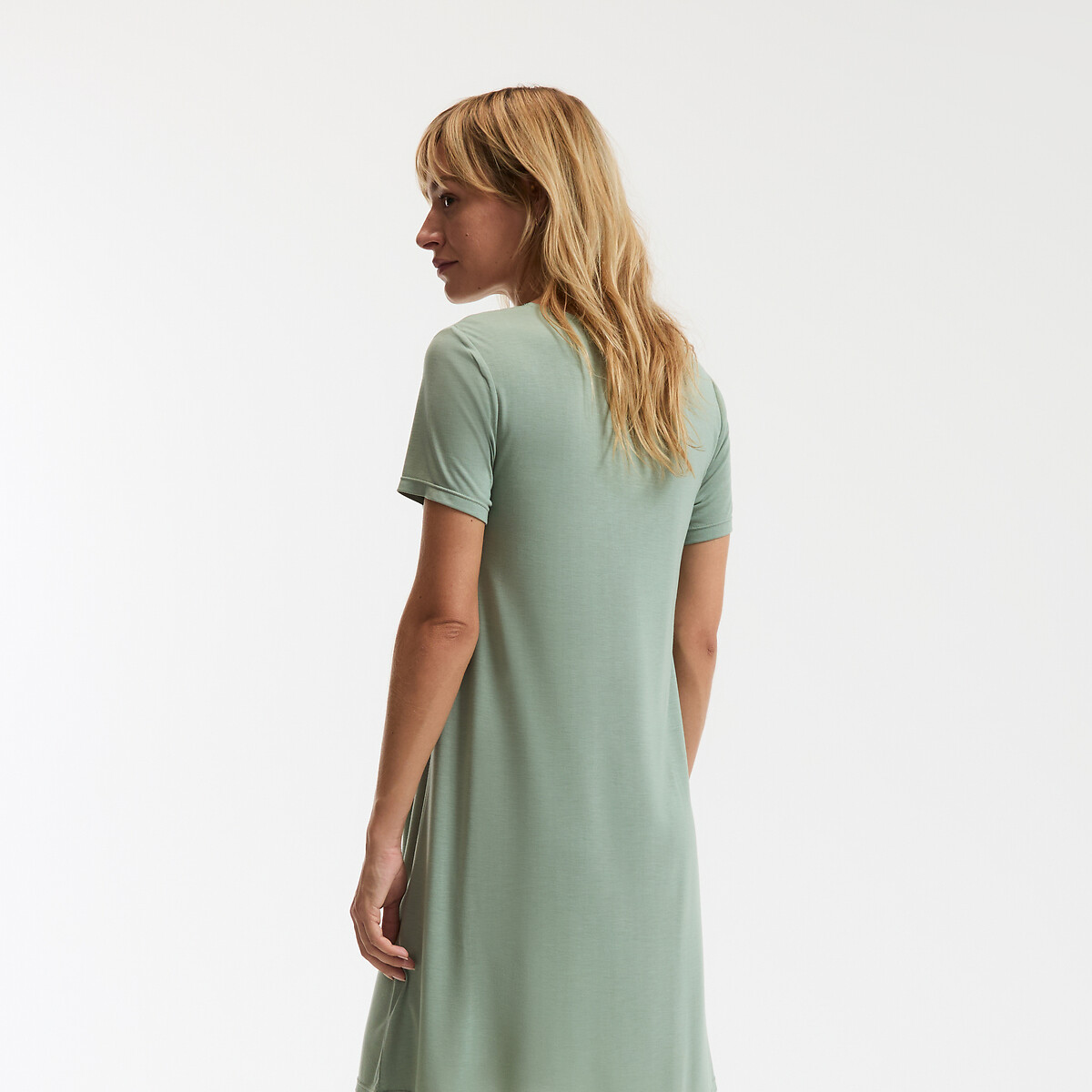 ANNE WEYBURN<br>Camisola de dormir com decote em renda