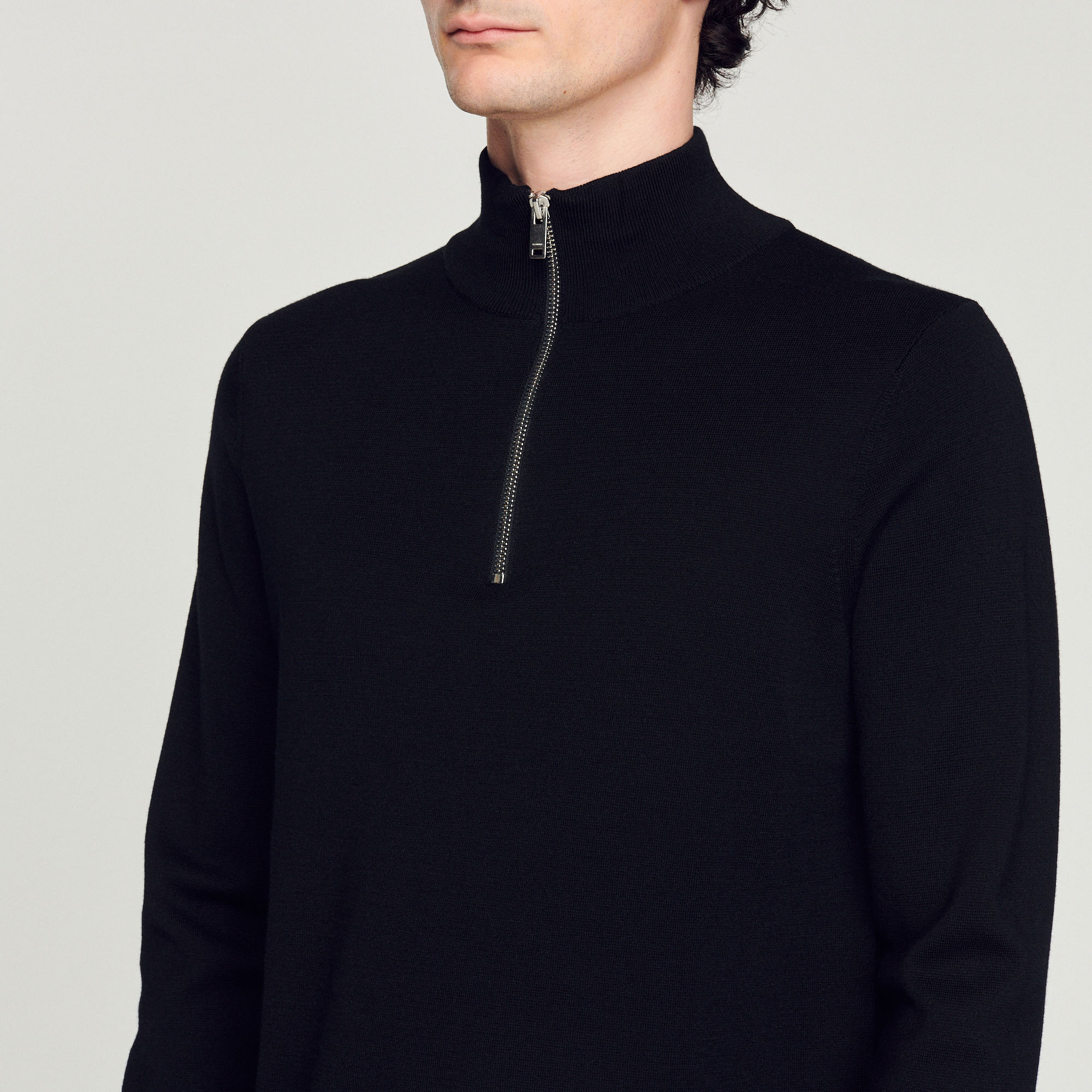 Pull en laine á col zippe