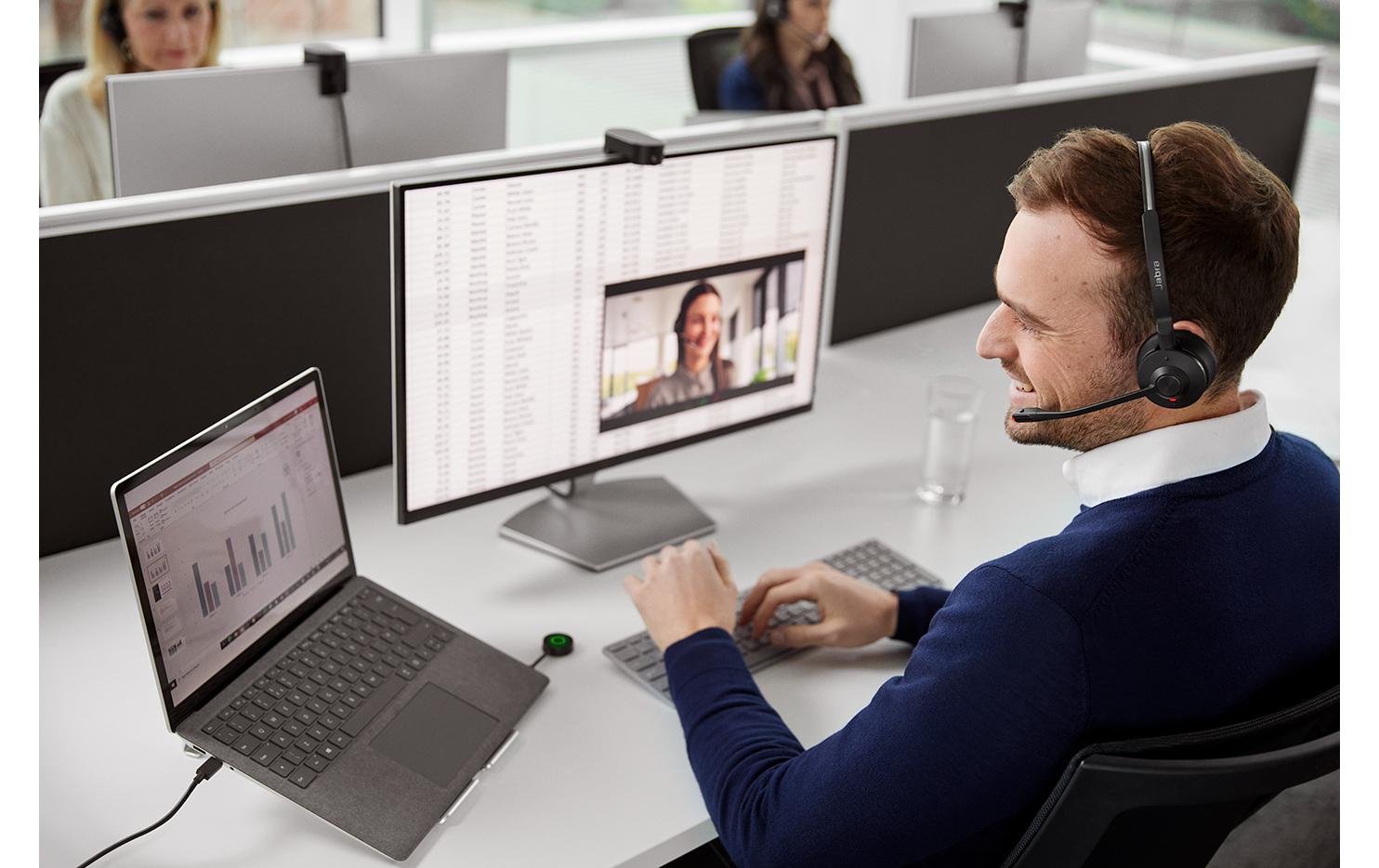 Headset Engage 55 MS Duo USB-C<br>Professionell klingende Anrufe. Ganz gleich, wo Sie arbeiten