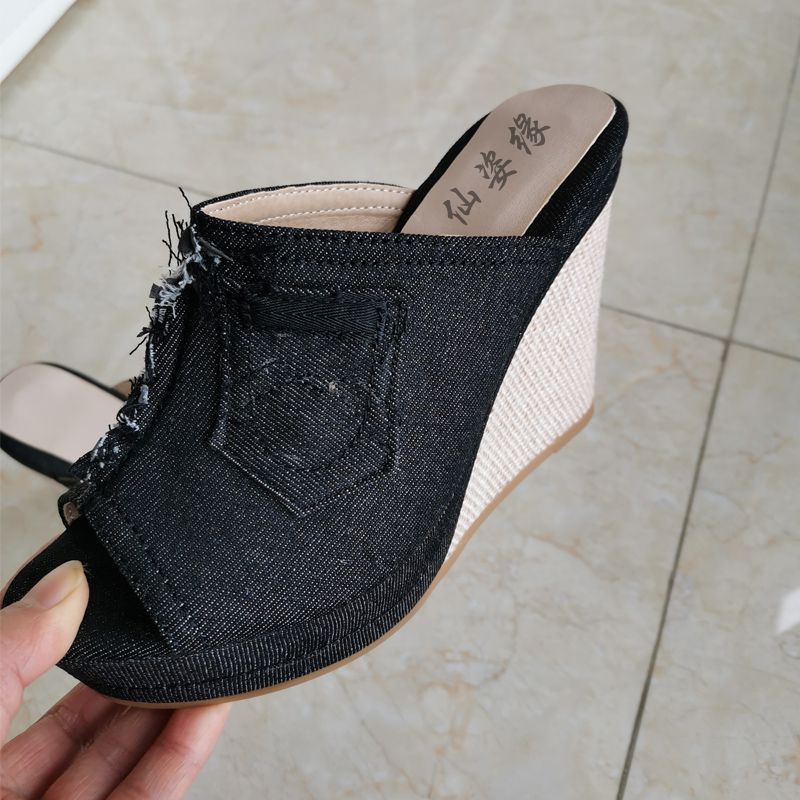 Cinnabelle - Peep-Toe Wedge-Heel Denim Slide Sandalen