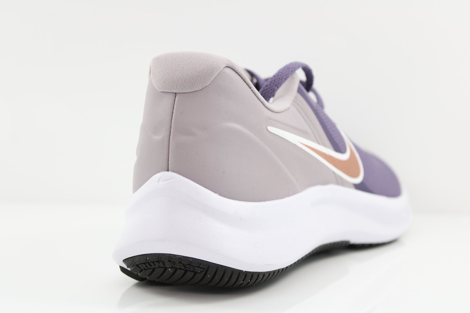Nike Sneaker