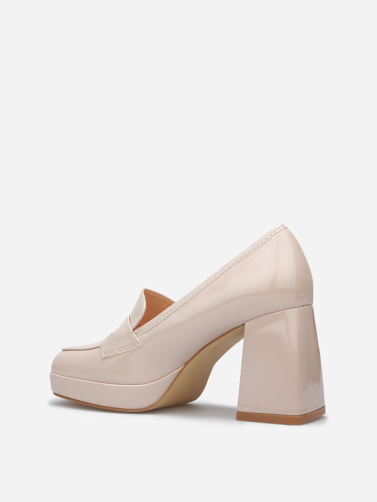 Mocassins vernis à talon- Beige