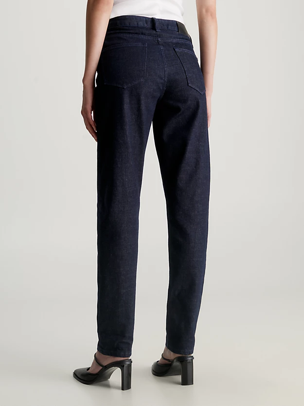 Calça jeans slim de cintura média