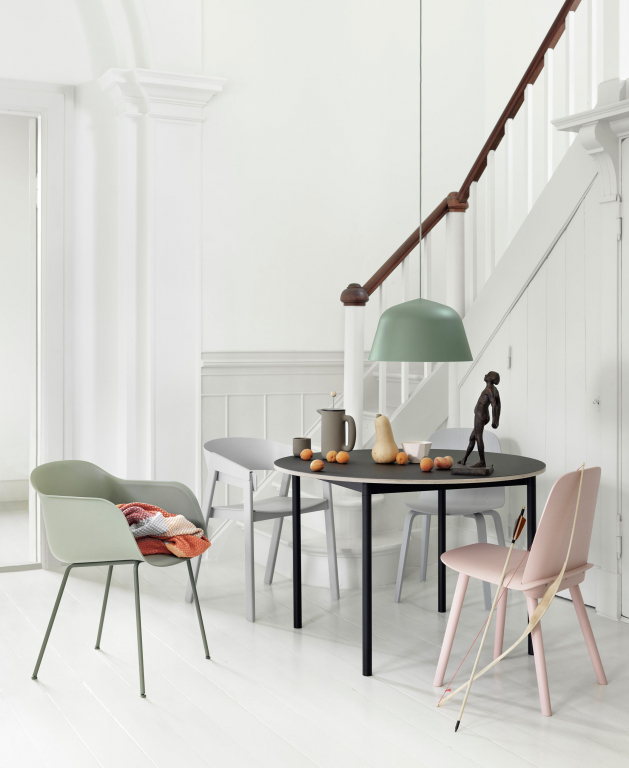 Muuto Cover stoel met kussen zwart remix 183