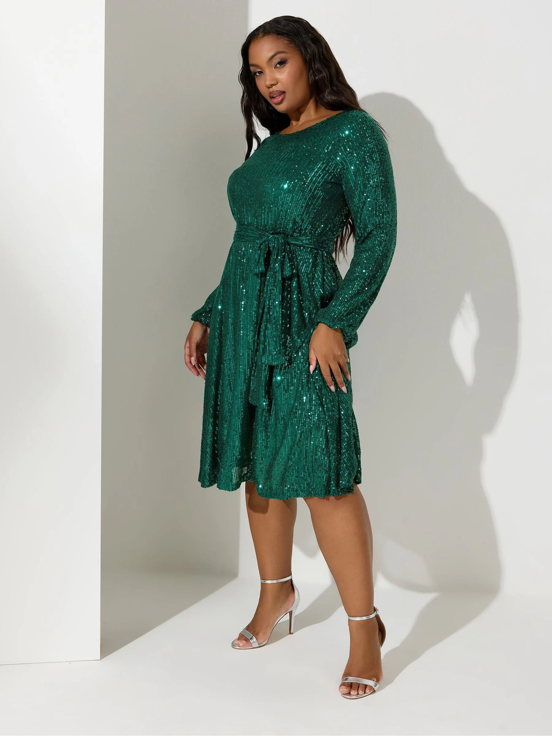 Groen - Yours Curve London Sequin Long Sleeve Skater Midi Dress