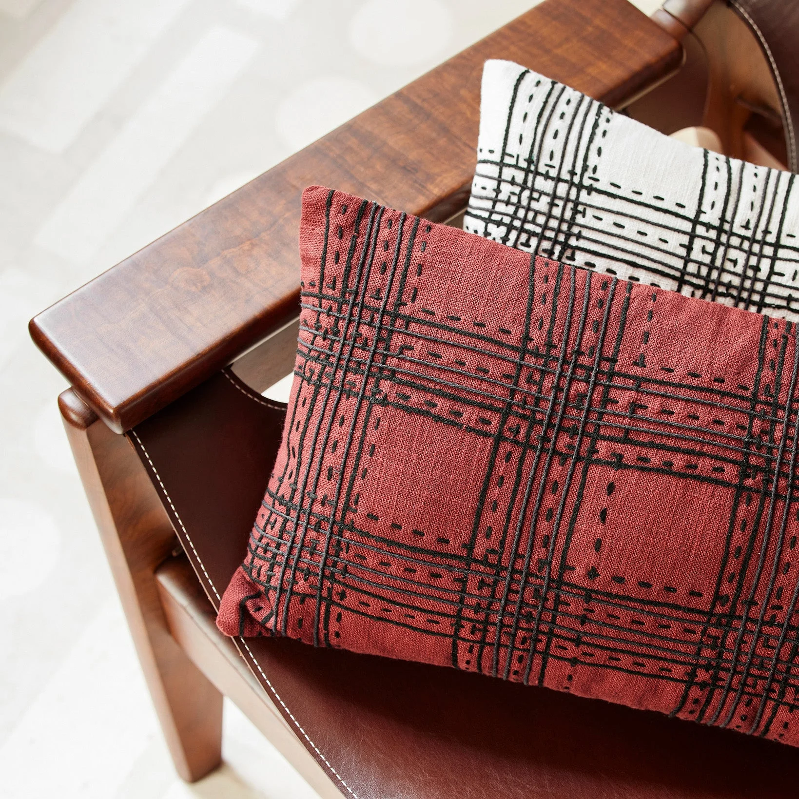KENETH - Housse de coussin | Rouge