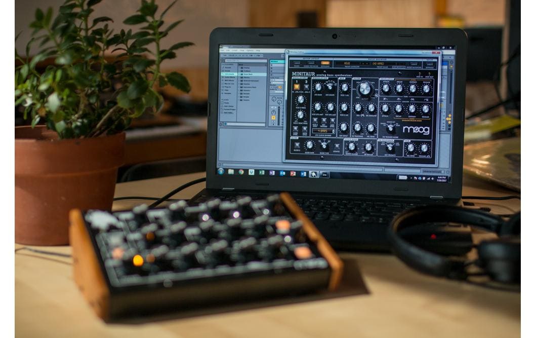 Synthesizer MINITAUR<br>Analoger Bass-Synthesizer