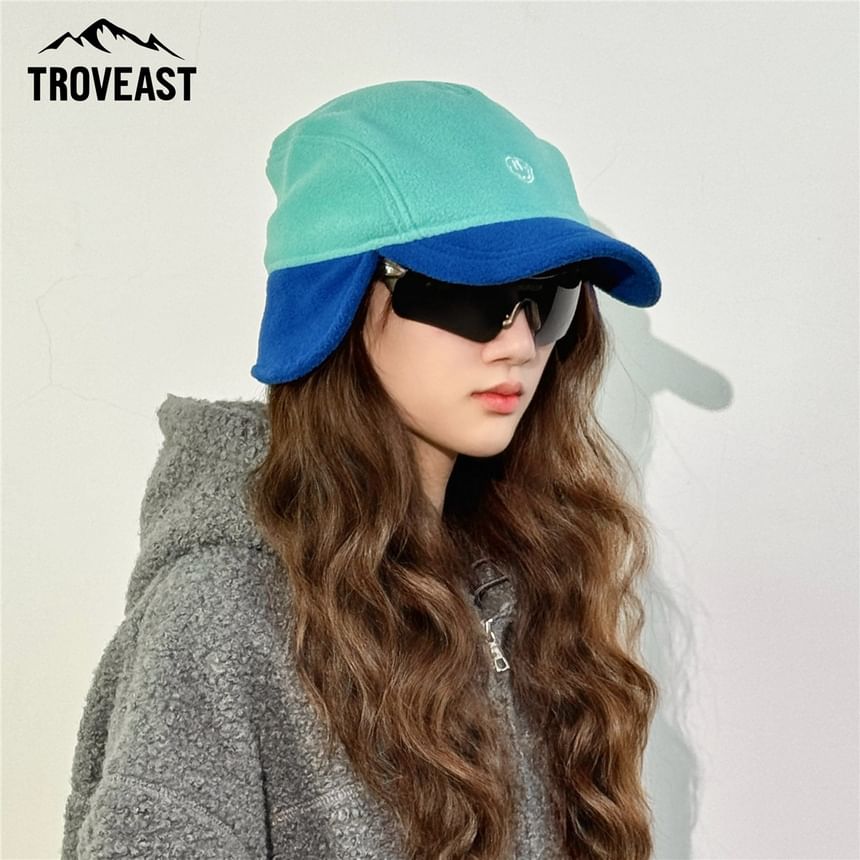 Trovelst - Geborduurde fleece trapperpet