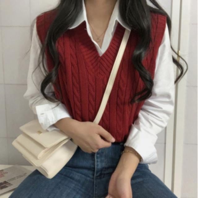 MIKIGA - V-hals kabelgebreid vest